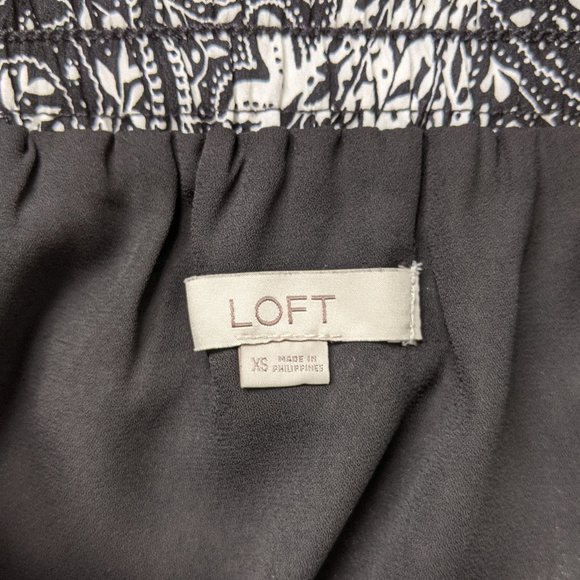 LOFT Shadow Paisley Fluid Pull On Skirt - Picture 6 of 9